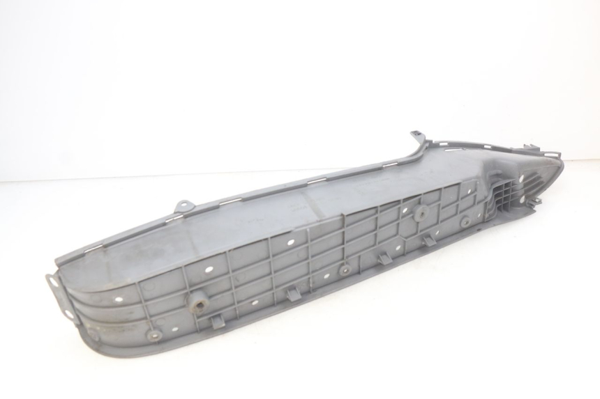 photo de MARCHE PIED DESTRO HONDA FES PANTHEON 2T 125 (1998 - 2002) - Zoom sullo stato d'uso