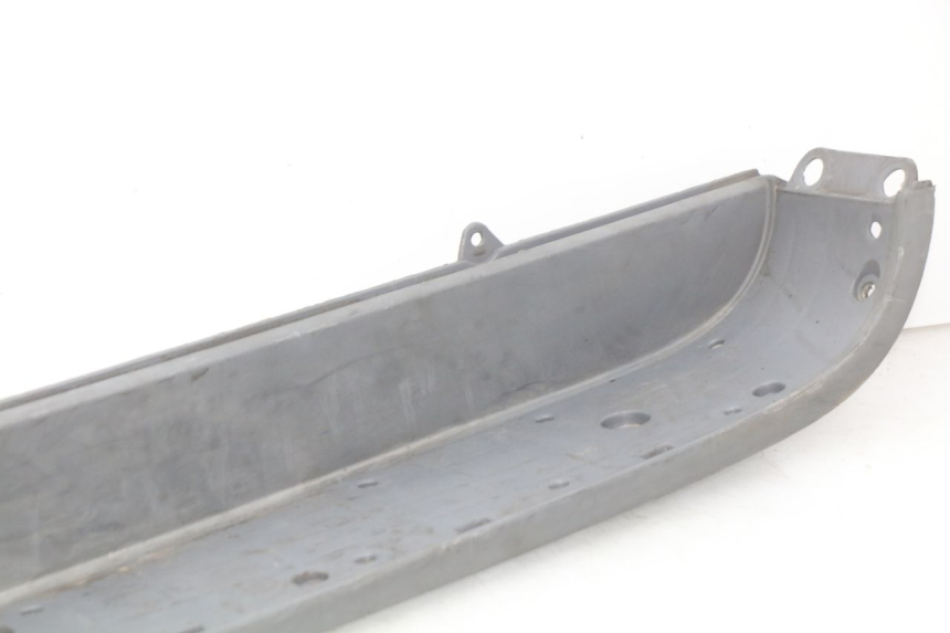 photo de MARCHE PIED DESTRO HONDA FES PANTHEON 2T 125 (1998 - 2002) - Dettagli dei punti di fissaggio