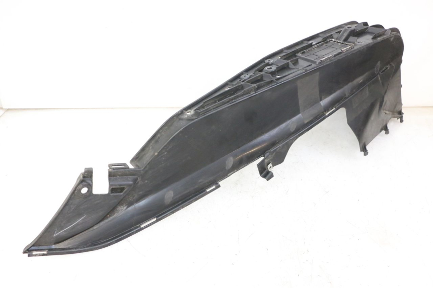 photo de CARENA PEDANA DESTRA HONDA FORZA ABS 300 (2013 - 2017) - Dettaglio del componente