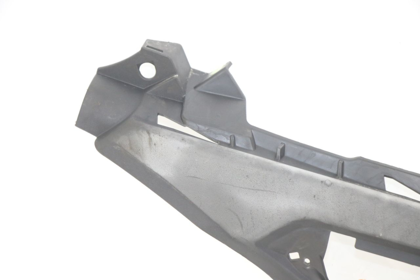 photo de CARENA PEDANA DESTRA PEUGEOT GEOPOLIS RS 125 (2007 - 2009) - Stato della superficie e materiale