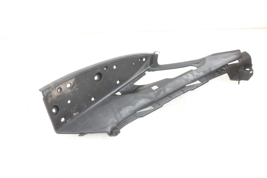 photo de CARENA PEDANA DESTRA PEUGEOT GEOPOLIS RS 125 (2007 - 2009) - Altra angolazione