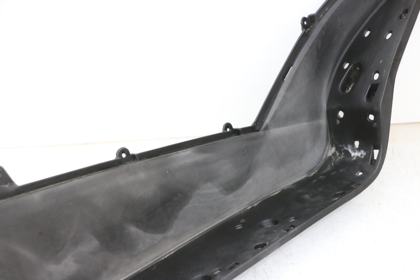 photo de CARENA PEDANA DESTRA JM MOTORS GTS 125 (2015 - 2019) - Altra angolazione