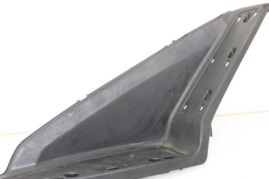 photo de MARCHE PIED DESTRO KYMCO X-TOWN XTOWN 125 (2016 - 2021) - Dettagli dei punti di fissaggio