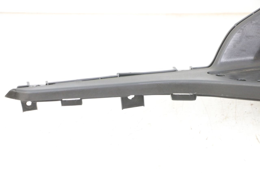 photo de MARCHE PIED DESTRO KYMCO X-TOWN XTOWN 125 (2016 - 2021) - Stato della superficie e materiale