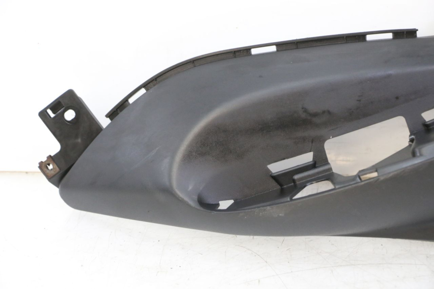 photo de CARENA PEDANA DESTRA MBK OVETTO ONE 2T 50 (2013 - 2017) - Altra vista dell'articolo