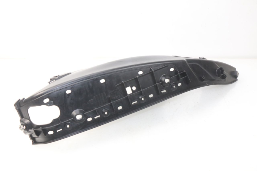 photo de Pedana destra PIAGGIO MP3 HPE 500 (2019 - 2022) - Zoom sullo stato d'uso