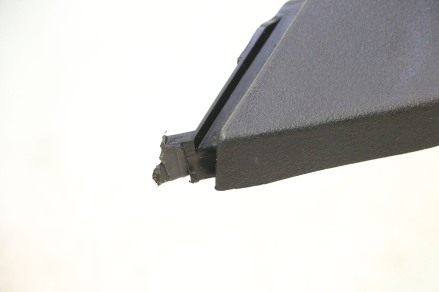 photo de CARENA PEDANA DESTRA PIAGGIO MP3 HPE 530 (2022 - 2026) - Dettaglio del componente