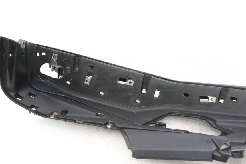 photo de CARENA PEDANA DESTRA PIAGGIO MP3 HPE 530 (2022 - 2026) - Ricambio usato controllato
