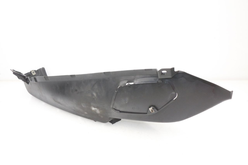 photo de MARCHE PIED DESTRO PIAGGIO MP3 LT 400 (2007 - 2012) - Primo piano tecnico