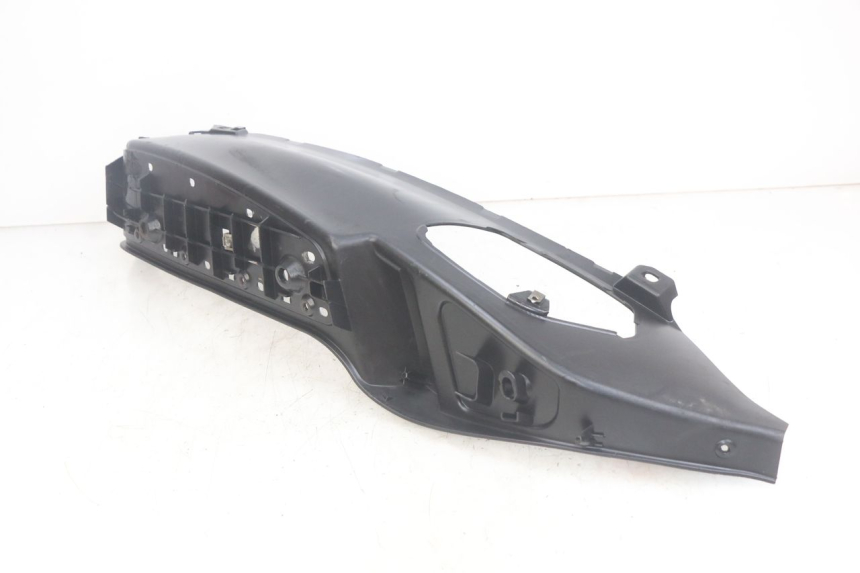 photo de MARCHE PIED DESTRO PIAGGIO MP3 LT 400 (2007 - 2012) - Dettaglio del componente