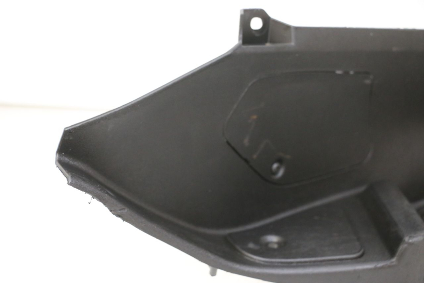 photo de MARCHE PIED DESTRO PIAGGIO MP3 LT 400 (2007 - 2012) - Stato della superficie e materiale
