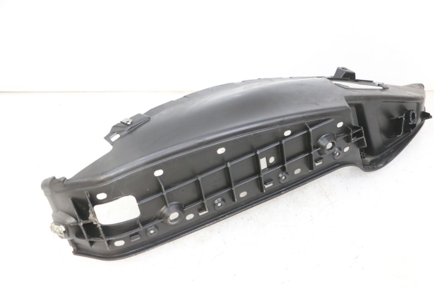 photo de CARENA PEDANA DESTRA PIAGGIO MP3 LT 300 (2010 - 2016) - Dettaglio del componente