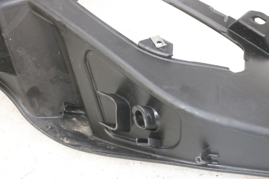 photo de CARENA PEDANA DESTRA PIAGGIO MP3 LT 300 (2010 - 2016) - Altra angolazione