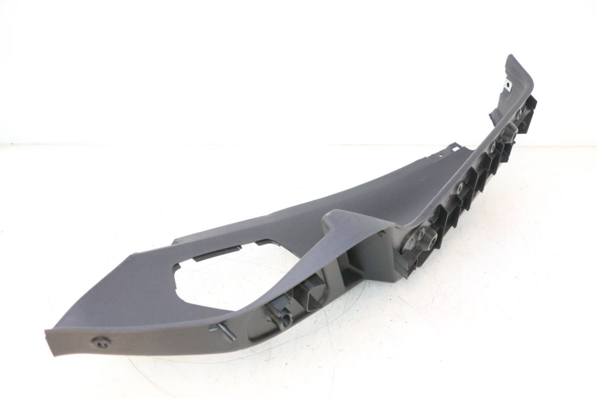 photo de MARCHE PIED DESTRO PIAGGIO MP3 LT 400 (2007 - 2012) - Primo piano tecnico
