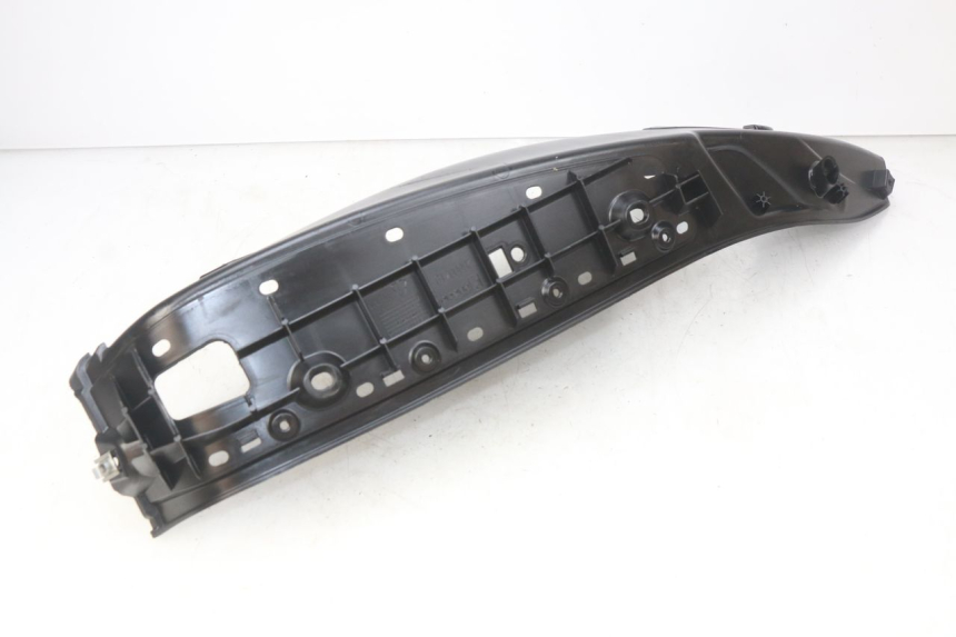 photo de MARCHE PIED DESTRO PIAGGIO MP3 500 (2014 - 2017) - Zoom sullo stato d'uso