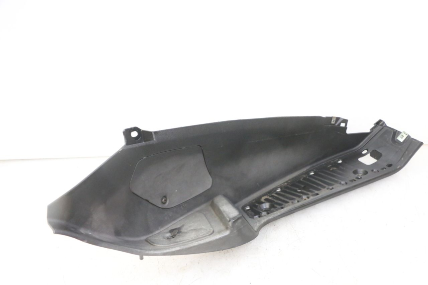 photo de Pedana destra PIAGGIO MP3 500 (2011 - 2015) - Stato della superficie e materiale