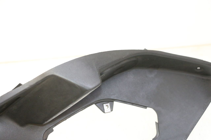 photo de MARCHE PIED DESTRO PIAGGIO MP3 125 (2006 - 2014) - Dettaglio del componente