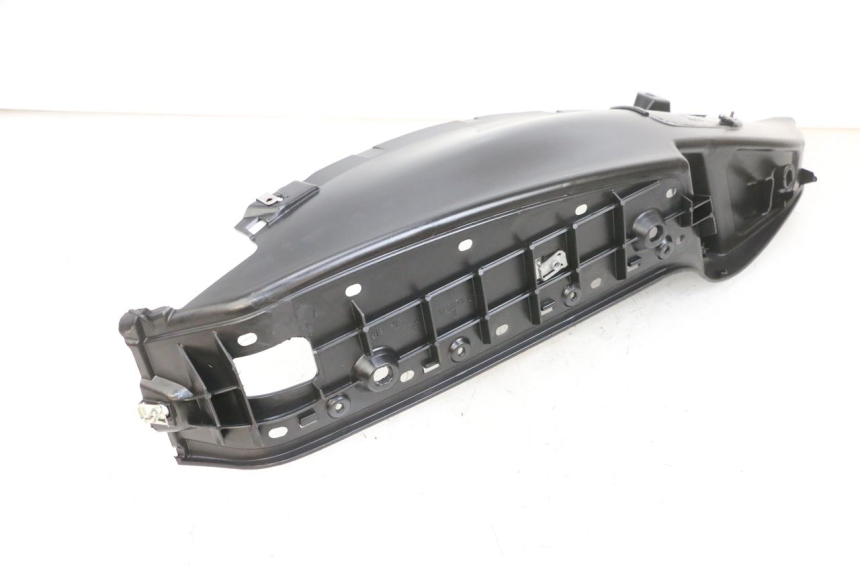 photo de MARCHE PIED DESTRO PIAGGIO MP3 RL 250 (2006 - 2010) - Altra angolazione