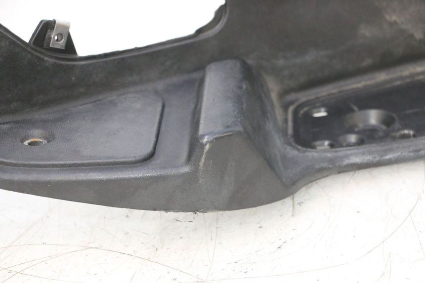 photo de MARCHE PIED DESTRO PIAGGIO MP3 RL 250 (2006 - 2010) - Marcature e riferimenti originali