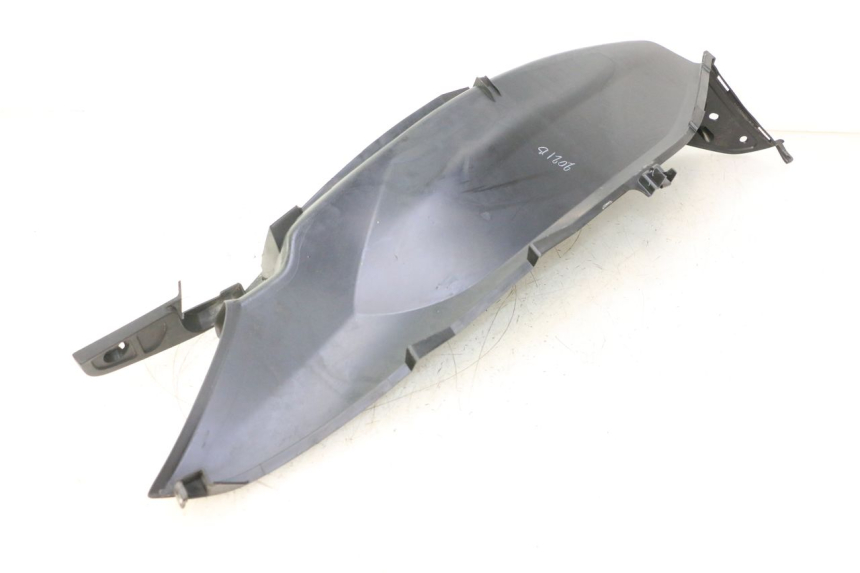 photo de CARENA PEDANA DESTRA HONDA PCX (JF28) 125 (2009 - 2011) - Primo piano tecnico
