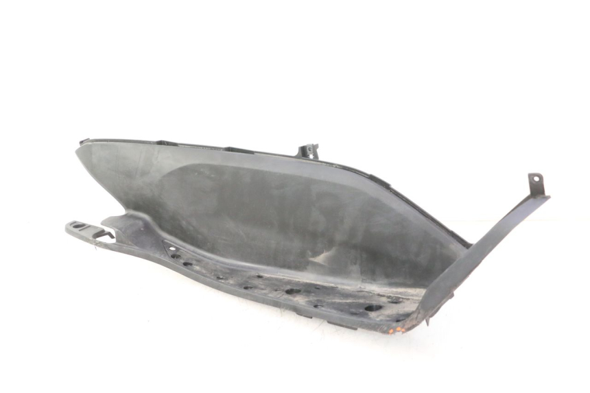 photo de CARENA PEDANA DESTRA HONDA PCX (JF28) 125 (2009 - 2011) - Marcature e riferimenti originali