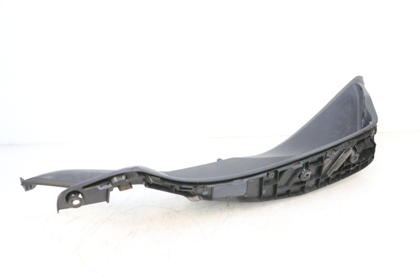 photo de CARENA PEDANA DESTRA HONDA PCX (JF57/JF64) 125 (2014 - 2018) - Zoom sullo stato d'uso