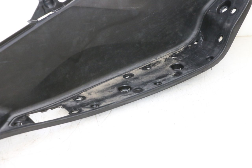 photo de CARENA PEDANA DESTRA HONDA PCX (JF57/JF64) 125 (2014 - 2018) - Ricambio usato controllato