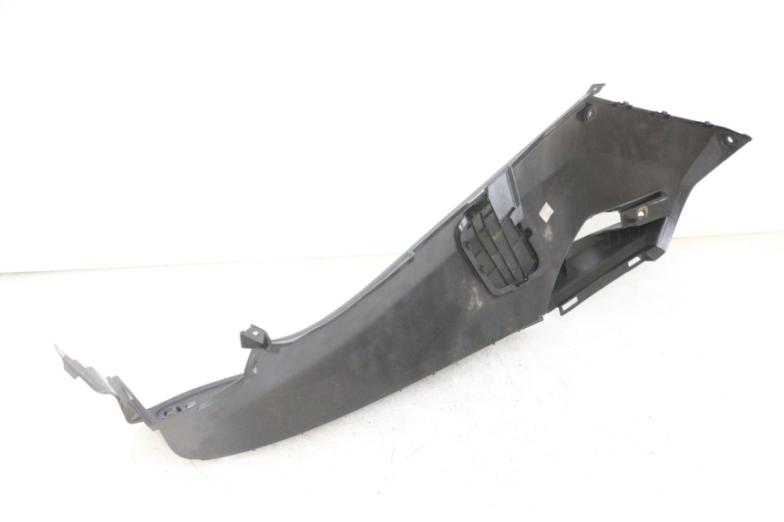 photo de Pedana destra PEUGEOT SATELIS 125 (2013 - 2018) - Primo piano tecnico