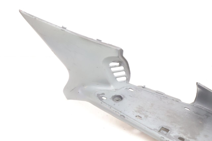 photo de CARENA PEDANA DESTRA GILERA RUNNER SP 50 (2002 - 2004) - Dettaglio del componente