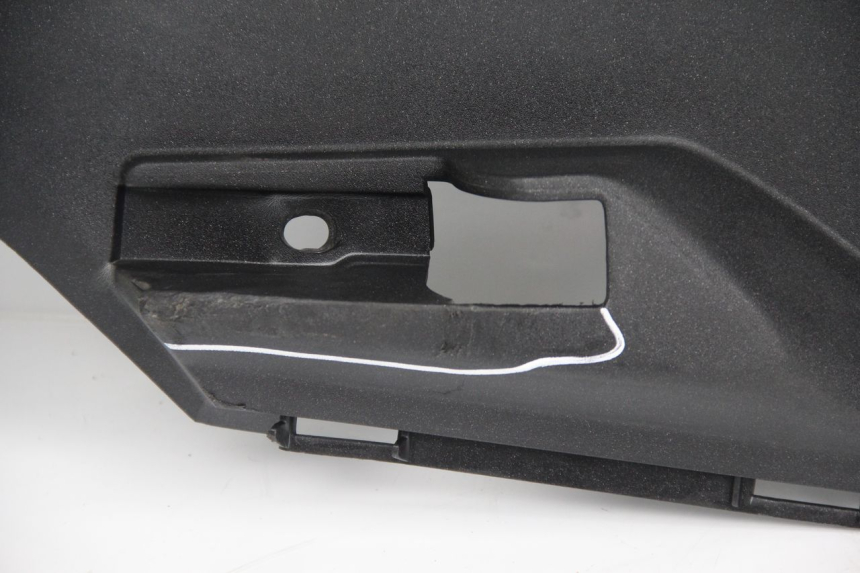 photo de Pedana destra PEUGEOT SATELIS 125 (2013 - 2018) - Dettaglio del componente