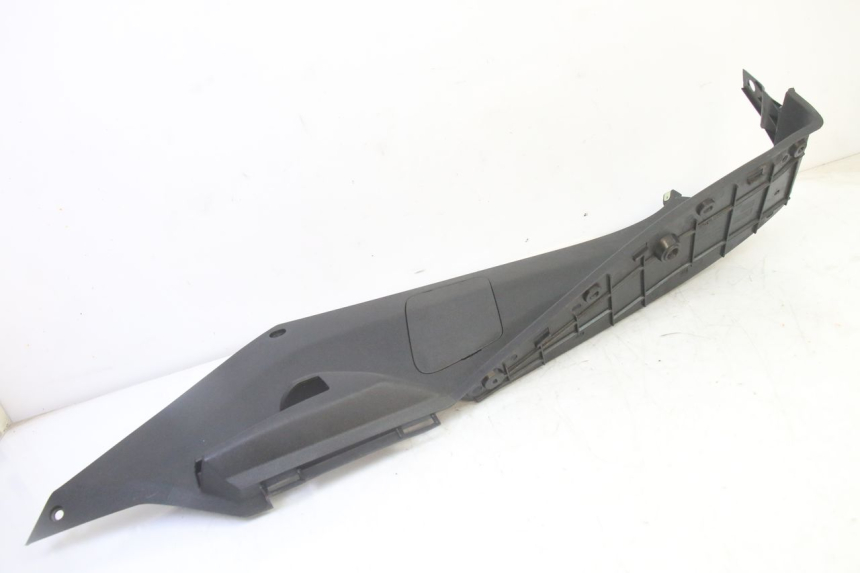 photo de Pedana destra PEUGEOT SATELIS 125 (2013 - 2018) - Altra angolazione