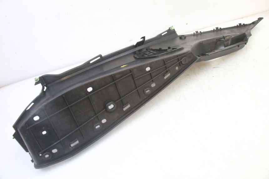 photo de Pedana destra PEUGEOT SATELIS 125 (2013 - 2018) - Vista d'insieme del prodotto