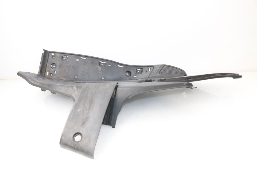 photo de Pedana destra RAZZO STEED 125 (2012 - 2018) - Primo piano tecnico