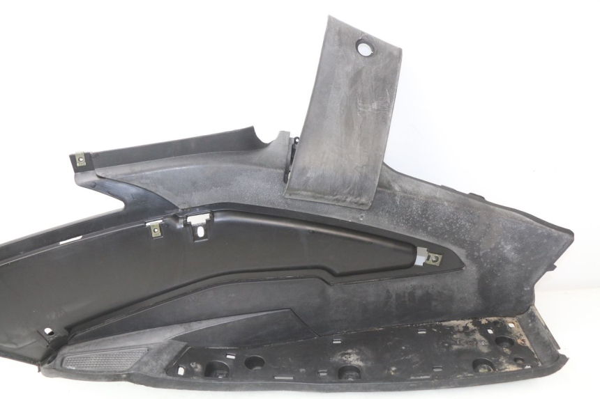 photo de Pedana destra RAZZO STEED 125 (2012 - 2018) - Dettagli dei punti di fissaggio