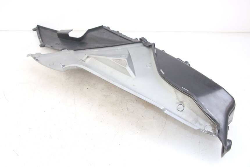 photo de CARENA PEDANA DESTRA KYMCO X-CITING XCITING 400 (2014 - 2018) - Dettaglio del componente