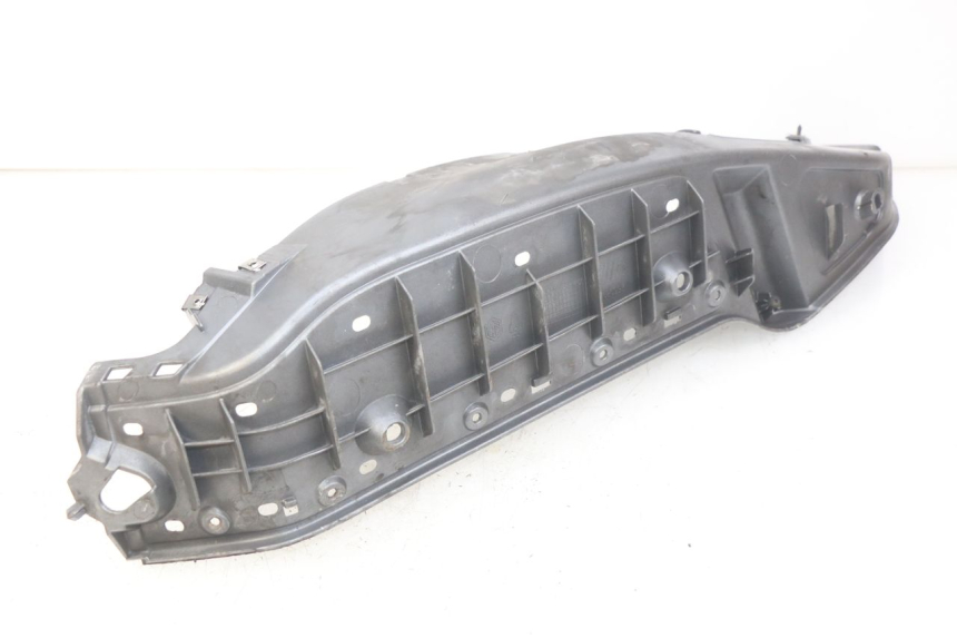 photo de MARCHE PIED DESTRO PIAGGIO X8 125 (2004 - 2007) - Zoom sullo stato d'uso