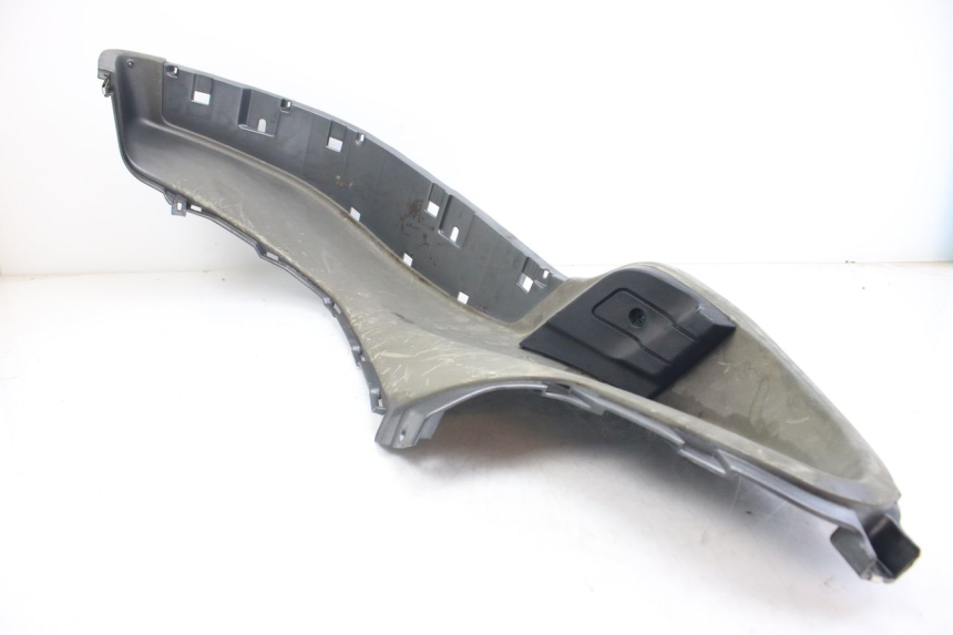 photo de MARCHE PIED DESTRO PIAGGIO X9 EVOLUTION 125 (2003 - 2007) - Zoom sullo stato d'uso