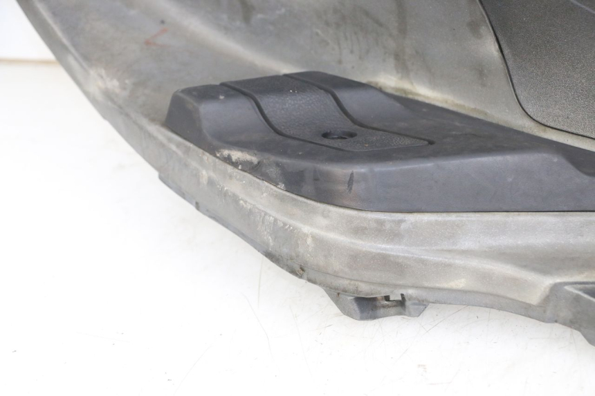 photo de MARCHE PIED DESTRO PIAGGIO X9 125 (2000 - 2003) - Vista d'insieme del prodotto