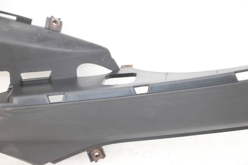 photo de CARENA PEDANA DESTRA YAMAHA NEO'S NEOS 2T EASY 50 (2013 - 2016) - Stato della superficie e materiale