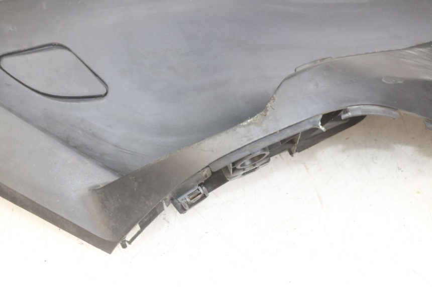 photo de MARCHE PIED DESTRO YAMAHA YP MAJESTY 400 (2004 - 2008) - Dettaglio del componente