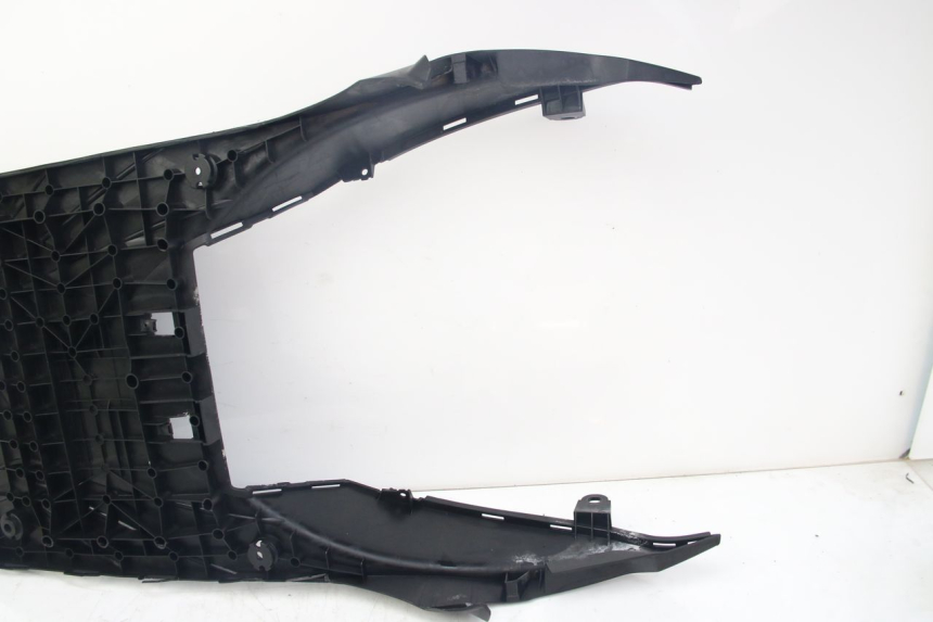 photo de PEDANE YAMAHA D'ELIGHT DELIGHT 125 (2017 - 2020) - Dettagli dei punti di fissaggio