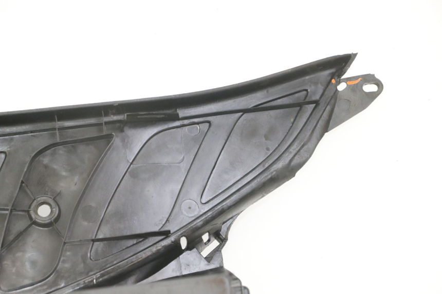 photo de PEDANA PEUGEOT ELYSEO 125 (1999 - 2004) - Ispezione visiva dettagliata