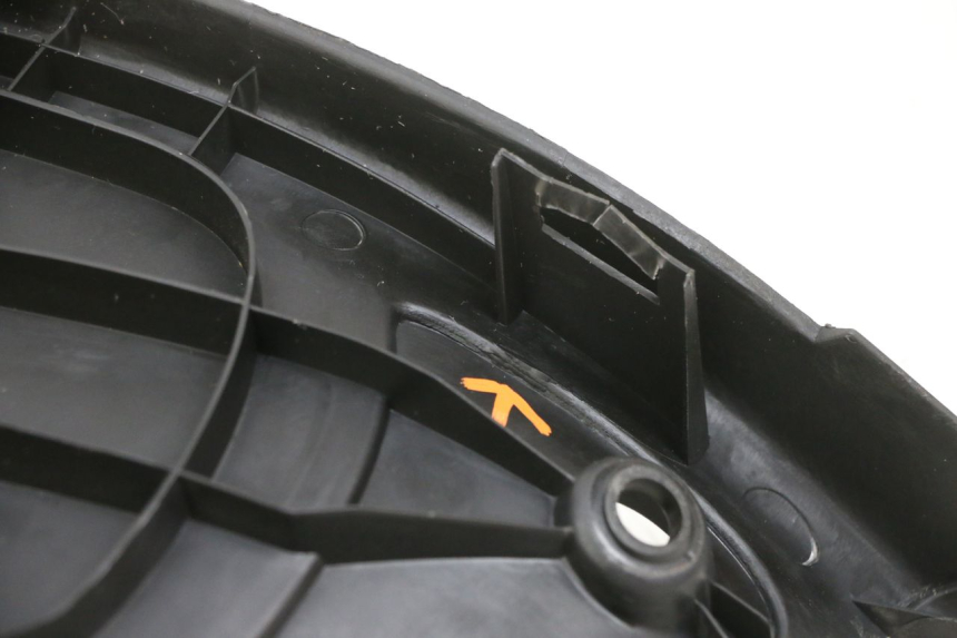 photo de PEDANA PEUGEOT ELYSEO 125 (1999 - 2004) - Focus sulla struttura