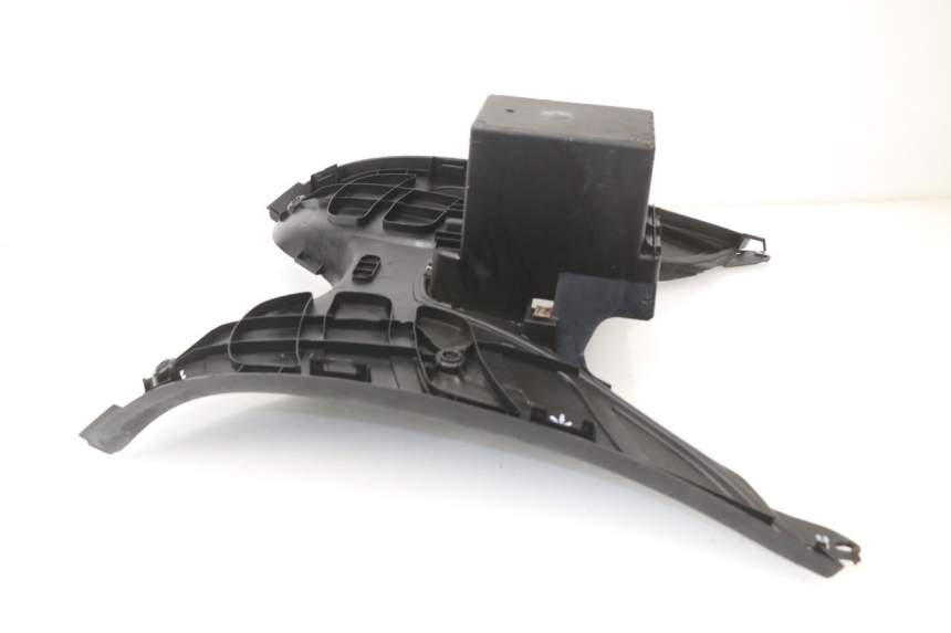 photo de Pedana PEUGEOT ELYSEO 50 (1998 - 2001) - Altra vista dell'articolo