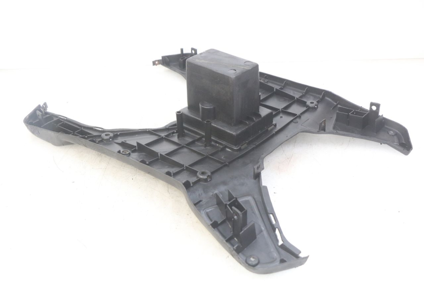 photo de PEDANA KEEWAY F-ACT FACT 50 (2006 - 2011) - Stato della superficie e materiale