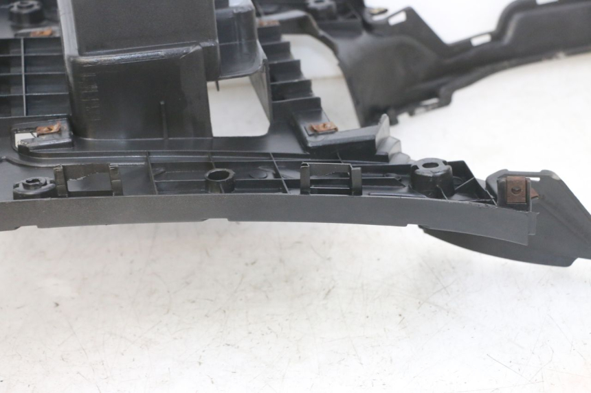 photo de CARENA PEDANA SYM FIDDLE 2 S 125 (2012 - 2014) - Zoom sullo stato d'uso