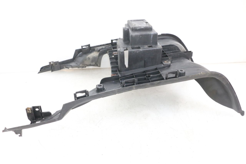 photo de CARENA PEDANA SYM FIDDLE 3 III 50 (2014 - 2020) - Dettagli dei punti di fissaggio