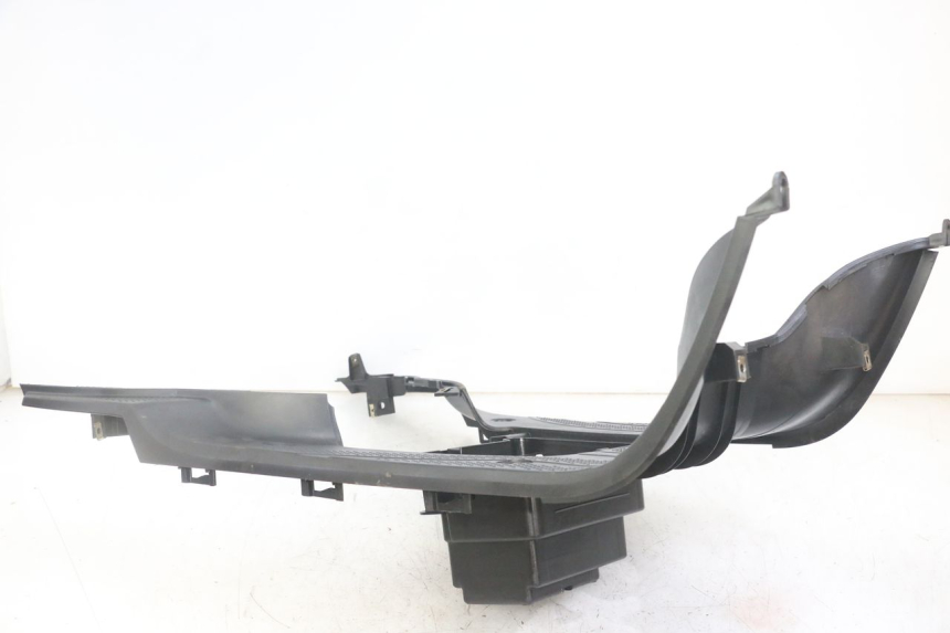 photo de CARENA PEDANA SYM FIDDLE 3 III 50 (2014 - 2020) - Stato della superficie e materiale