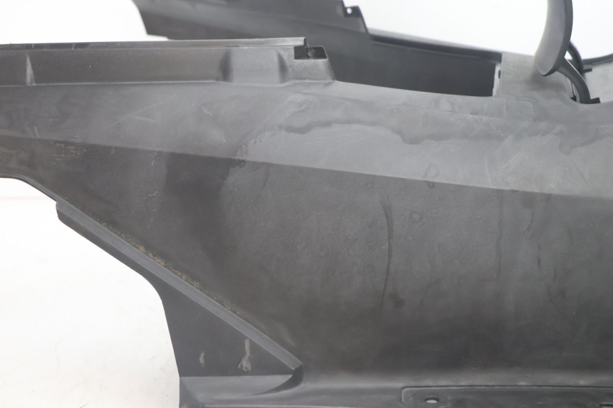 photo de CARENA PEDANA HONDA FJS SILVER WING SILVERWING 400 (2005 - 2008) - Zoom sullo stato d'uso