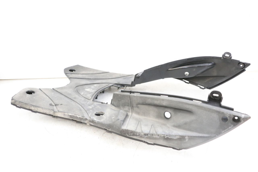 photo de CARENA PEDANA MBK FLAME X 125 (2007 - 2016) - Primo piano tecnico